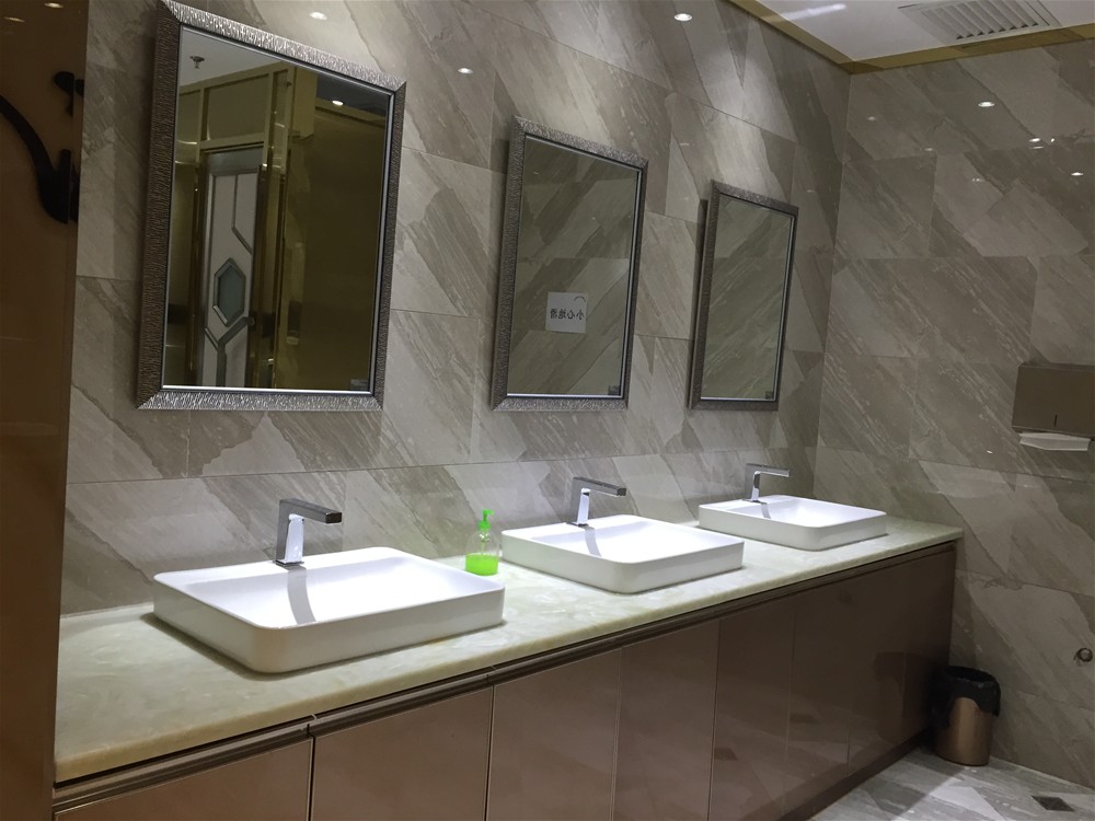 KTV洗手间墙、、、地面接纳凯发K8国际瓷砖全抛釉爱丁堡-天堡石KYP8062铺贴