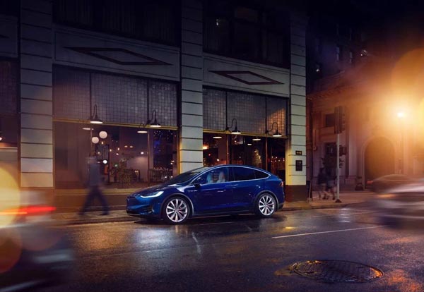 千呼万唤方驾临，，鹰翼以后为君开！！