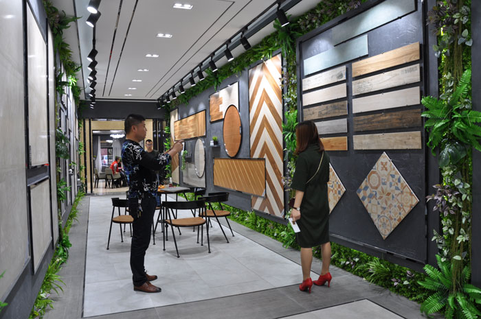 “一带一起  设计营销”，，，与O2O零售新模式携手，，，2017年，，，凯发K8国际将勇往直前，，，开拓新战！！