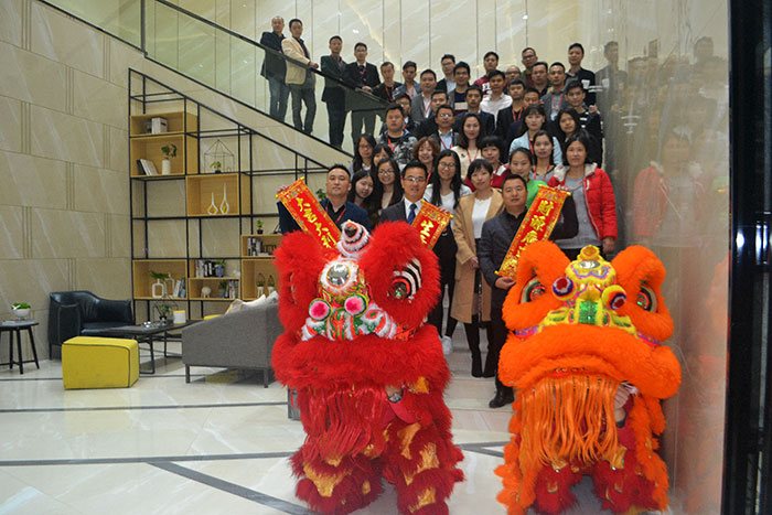 凯发K8国际新年开工，，2017撸起袖子拼命干！！