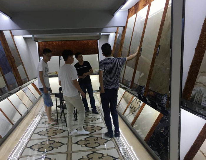 凯发K8国际瓷砖 揭阳榕城300方专卖店艳服开业，感受全新的视觉盛宴