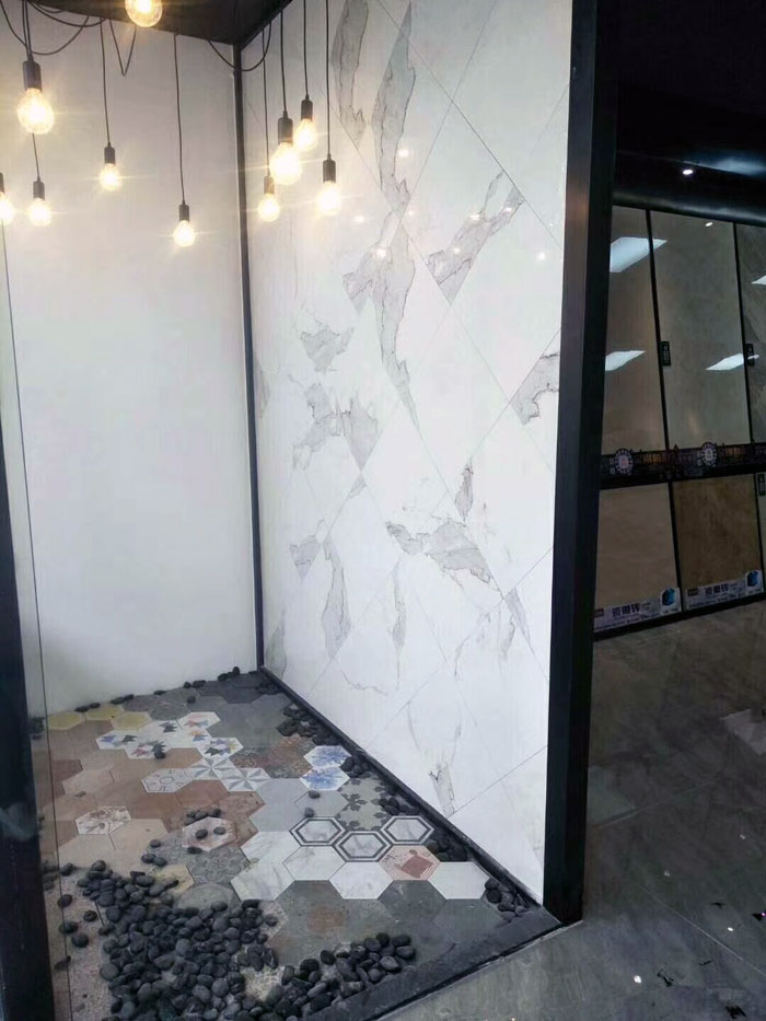 陶瓷一线品牌凯发K8国际瓷砖澄海店十一开业，，，好礼、、、优惠送一直