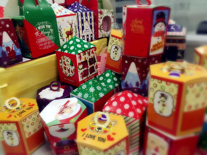 向导，我能说说“别人家公司”的圣诞怎么过的么？