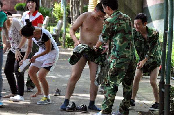 2013年8月凯发K8国际拓展训练