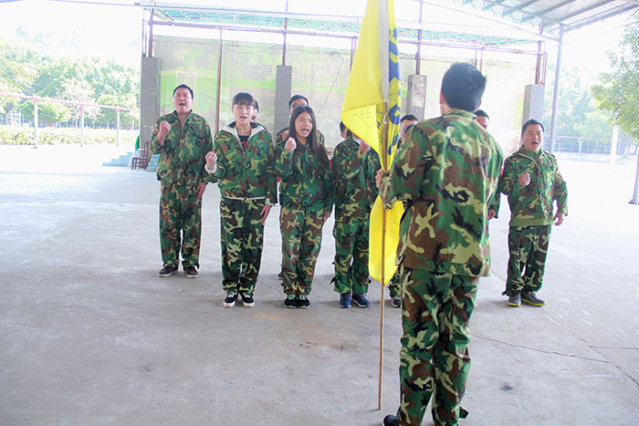 2017年2月13-15日，，凯发K8国际“虎狼道”户外拓展训练圆满竣事