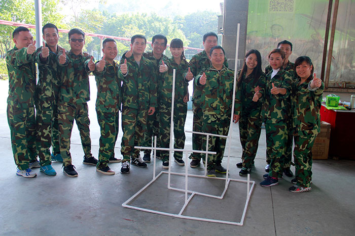 2017年2月13-15日，，凯发K8国际“虎狼道”户外拓展训练圆满竣事